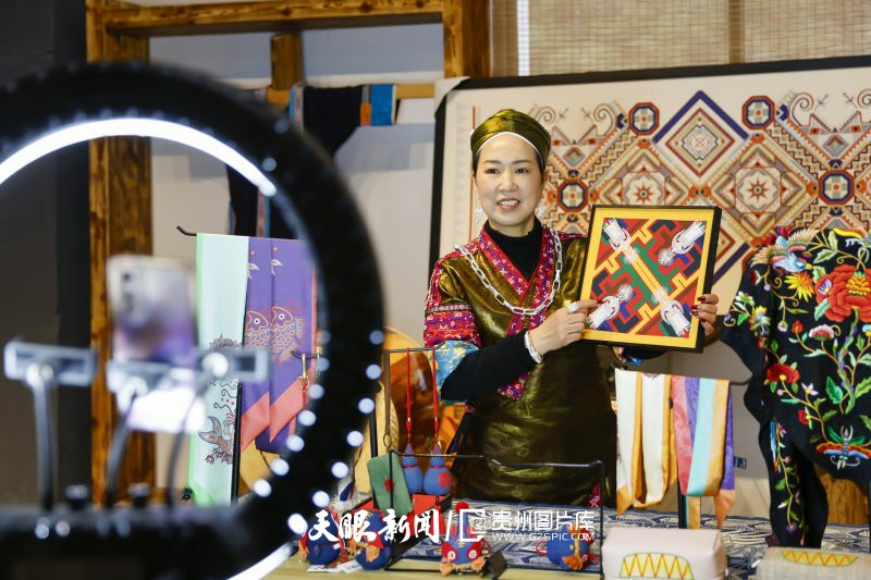 驚艷！貴州民俗文化火爆出圈，非遺瑰寶化身流量密碼