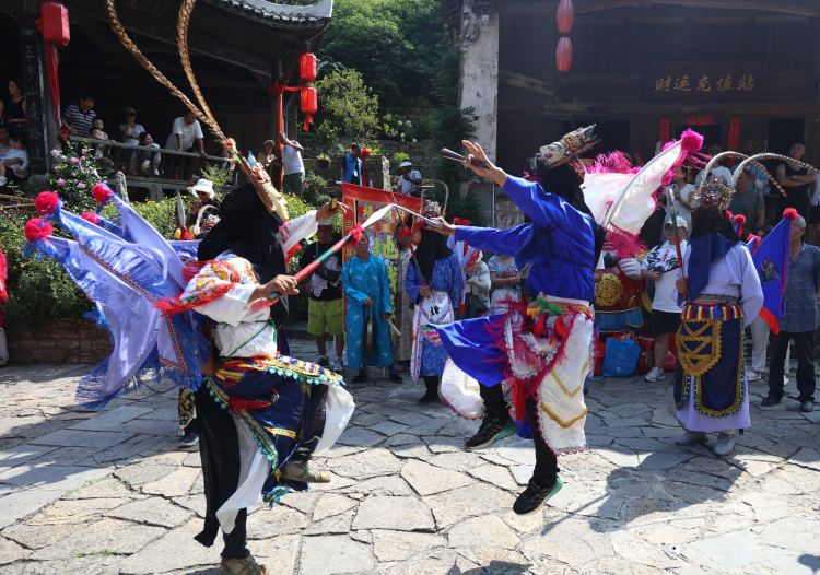 穿越六百年 地戲活化石安順屯堡上演新精彩