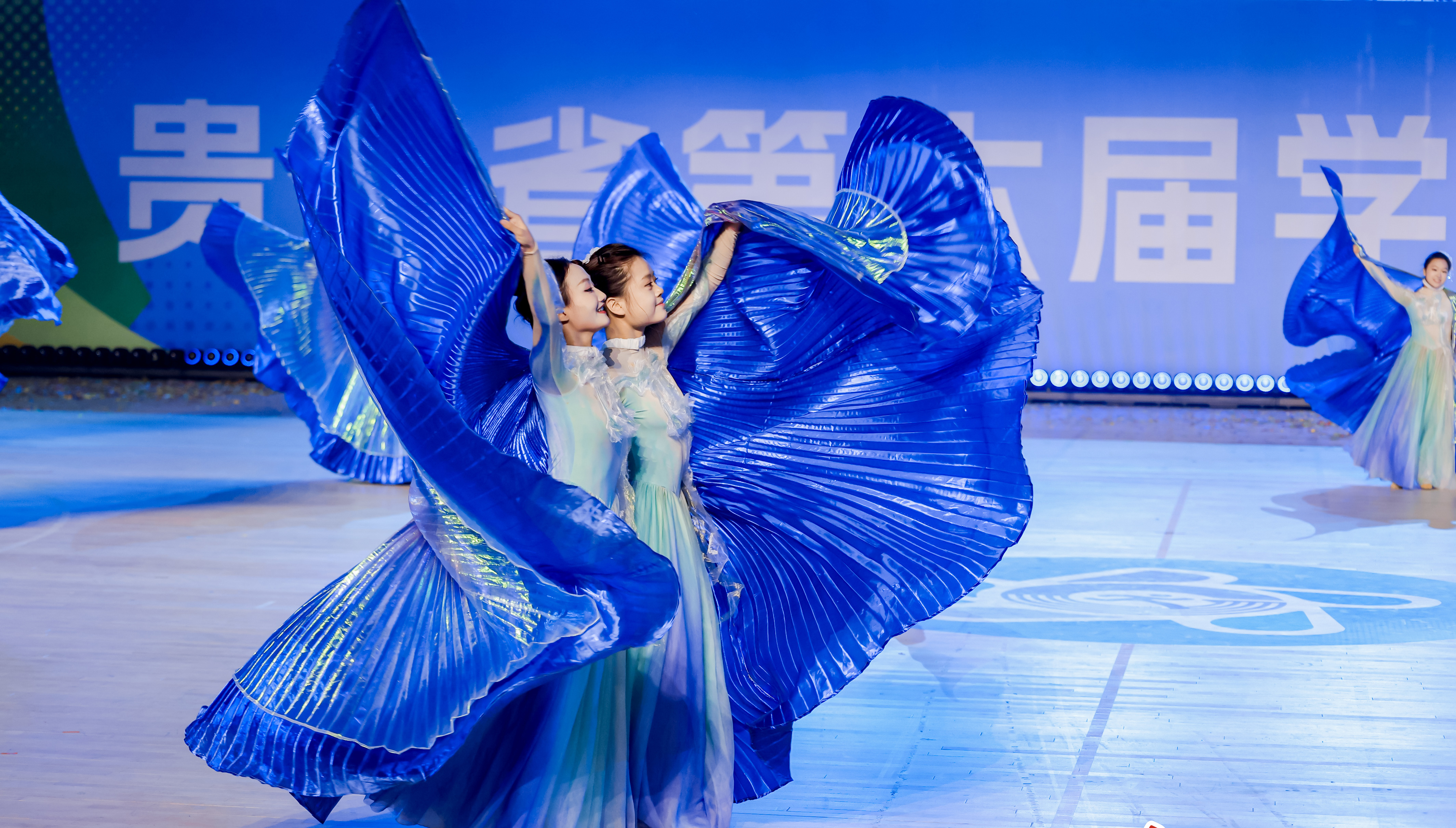 青春激昂向未來！貴州省第六屆學生運動會在花溪大學城開幕