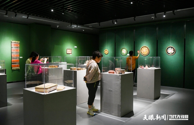 “一帶一路”民族工藝展亮相貴陽