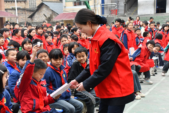 第六屆運輸服務先鋒品牌公佈  貴州交投集團黔西南中心盤興高速“360服務”品牌上榜_fororder_圖片2