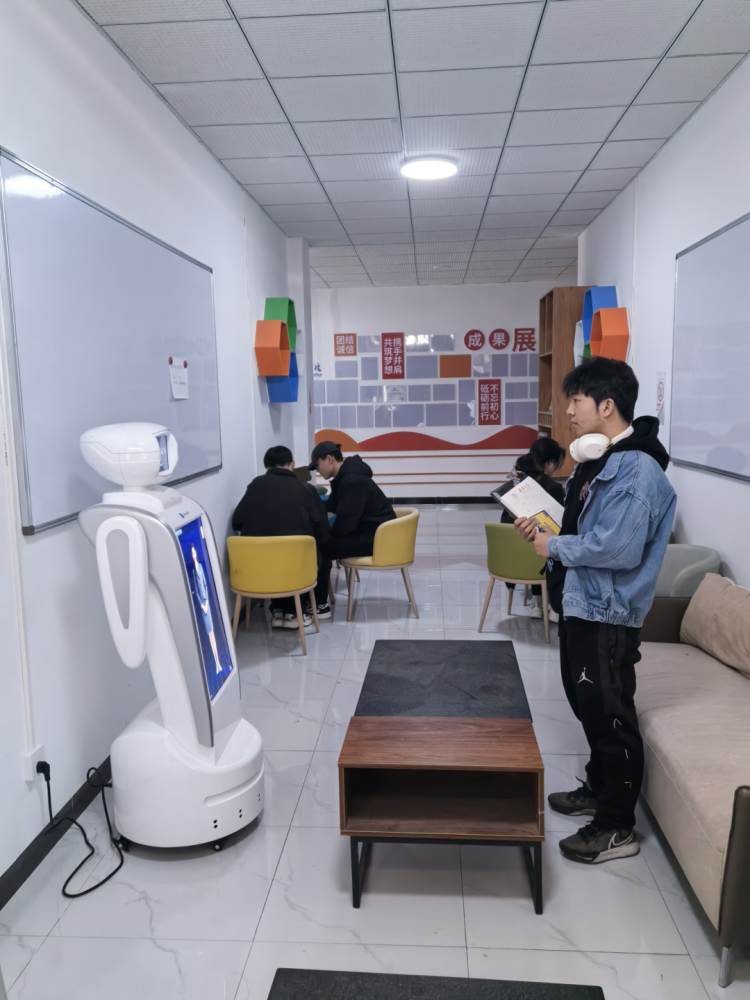 貴州：精準“把脈”找工作 服務“下沉”促就業