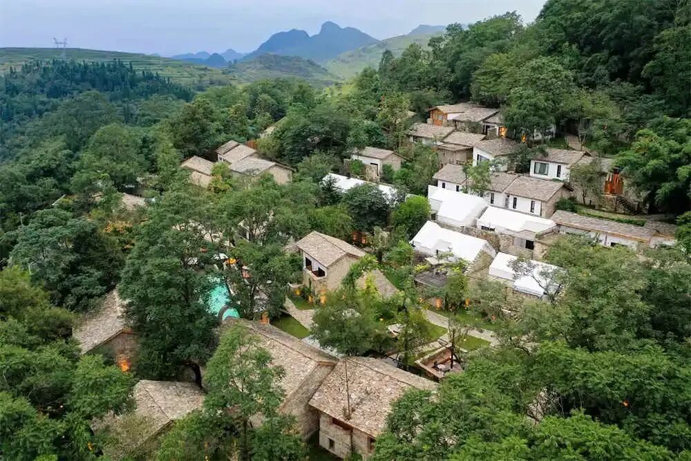 “雙節”假期將至 黃果樹旅遊區酒店民宿進入預訂高峰_fororder_640 (2)