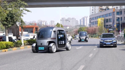 貴州首條無人駕駛公交線路開通運營