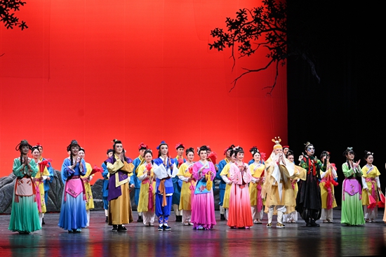 貴州花燈戲《七妹與蛇郎》亮相國家大劇院_fororder_微信圖片_20250514170329