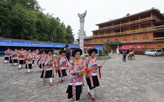 貴州鍾山：民俗盛宴引八方遊客 多彩活動促文化傳承_fororder_6攝影：王述慷