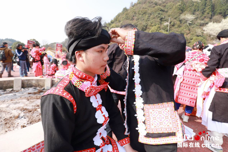 六盤水市六枝特區梭戛鄉舉行苗族“跳花節”活動_fororder_圖片2