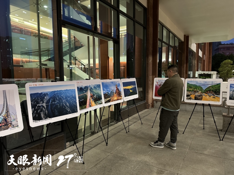 雜技劇《脊梁》首演好評不斷