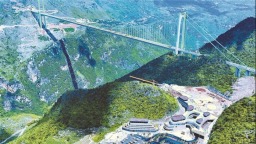 橋上吸引遊客 橋下帶動産業！“天空之橋”將讓過路客變度假人