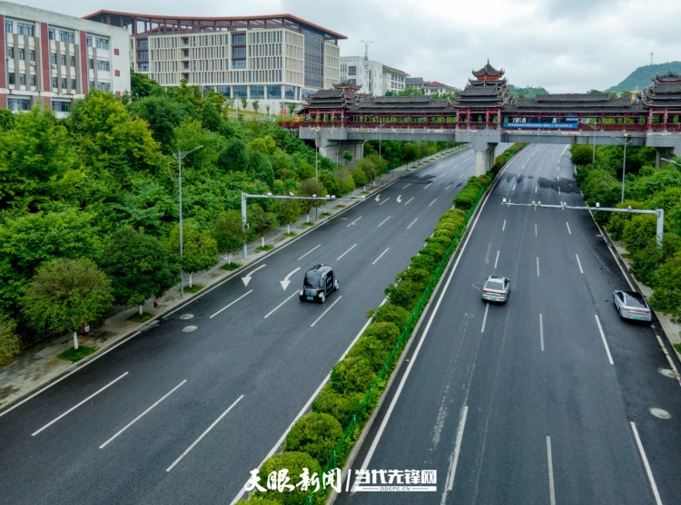 貴安新區：無人駕駛公交車 開啟出行新方式