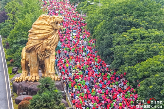 2025貴陽馬拉松：以奔跑之名 繪就城市發展與人文交融的畫卷_fororder_微信圖片_20250615162743