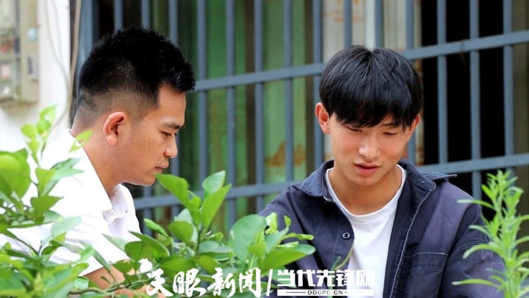 螢火微光 願為其芒——駐村幹部唐元熙人物素描