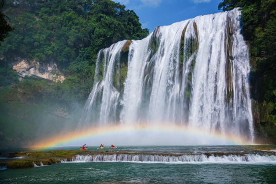 黃果樹大瀑布國際激流迴旋極限賽啟幕在即 國內首條“穿瀑賽道”開啟水上運動新紀元_fororder_640 (2)
