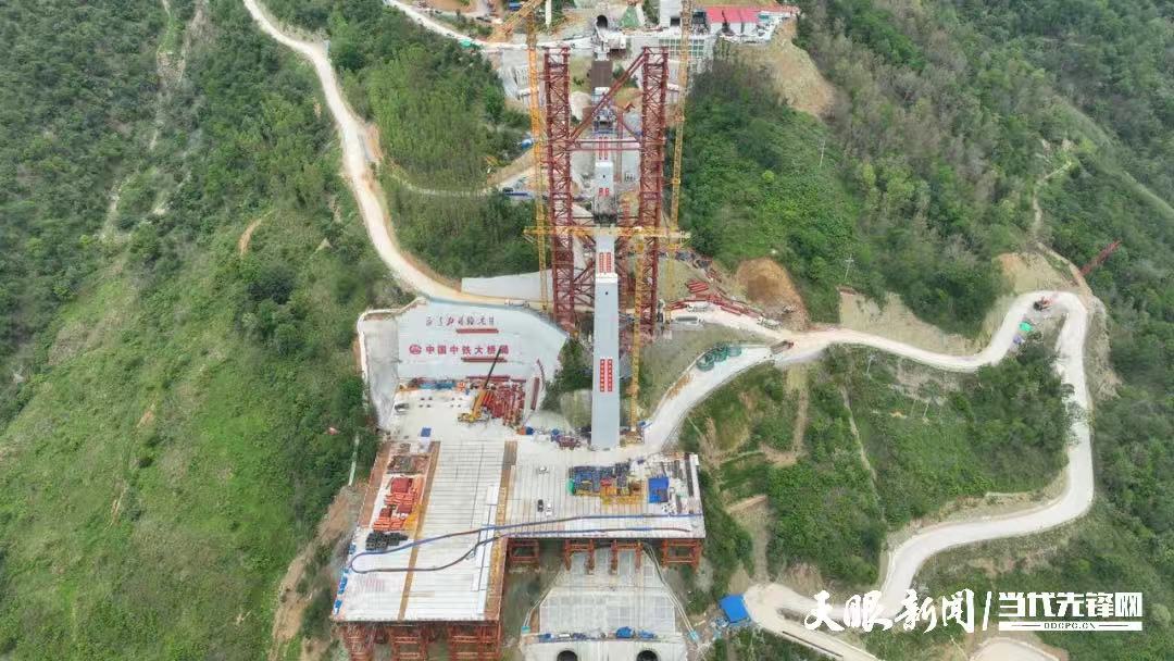 黃百鐵路貴州段火力全開！賦能西部陸海新通道建設