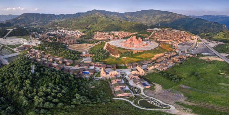 貴州水城：清涼火把季，最炫民族風