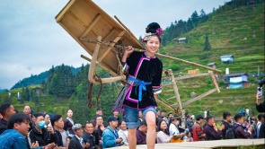 貴州從江上演原生態“梯”臺秀