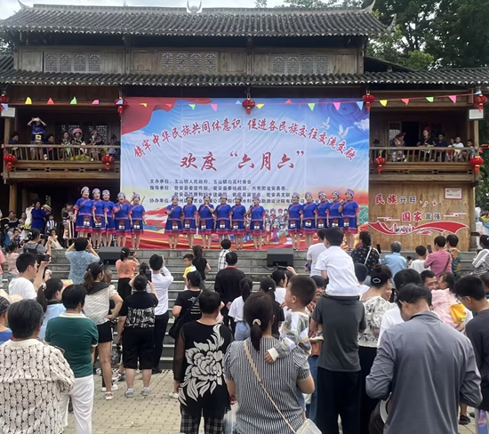 貴州甕安：“四靠前”工作法深化移風易俗行動 共建文明新風尚_fororder_用“甕安調“唱響文明新風（甕安縣委宣傳部 供圖）