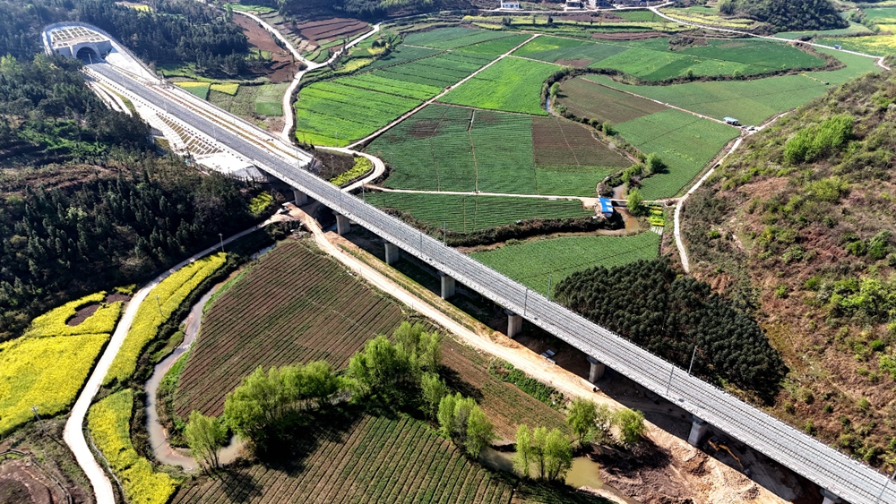盤興鐵路建設加速推進_fororder_圖片23