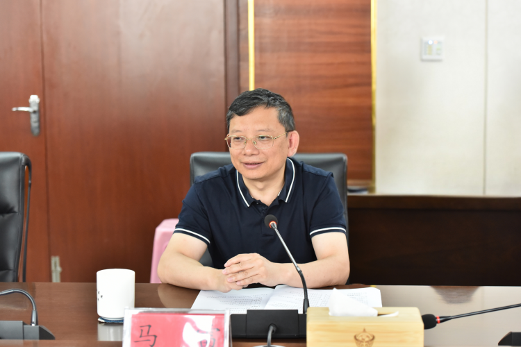 貴州省體育局與中國足球發展基金會、榕江縣簽訂戰略合作協議