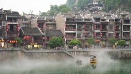 貴州鎮遠：“五一”旅遊新亮點 多彩活動迎客來