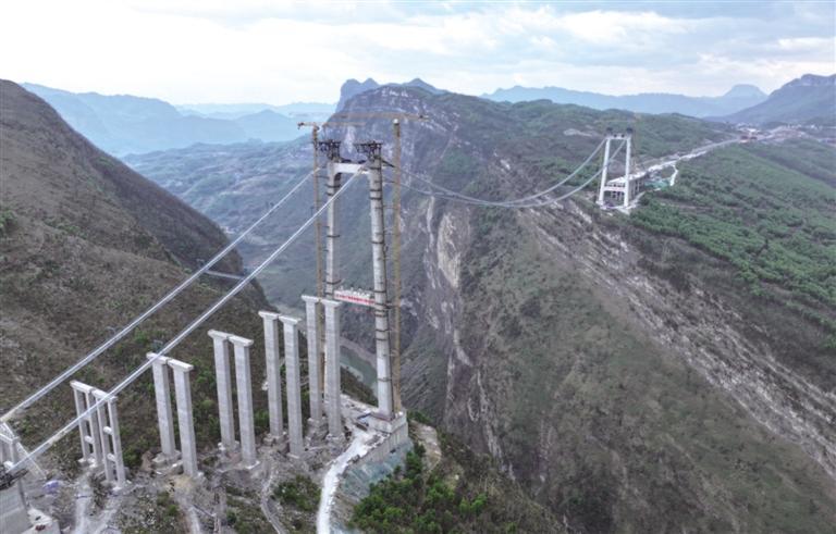 貴州安盤高速天門特大橋貓道安裝完成_fororder_微信圖片_20250427092531