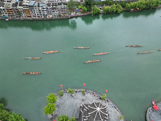 逐浪㵲陽河 2025年民體杯全國龍舟、獨竹漂比賽在貴州鎮遠舉行_fororder_程星雨
