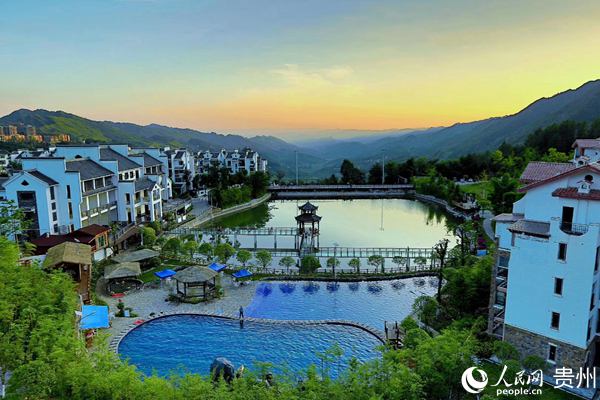 （中首）桐梓風光無限好 全域旅遊正芳華