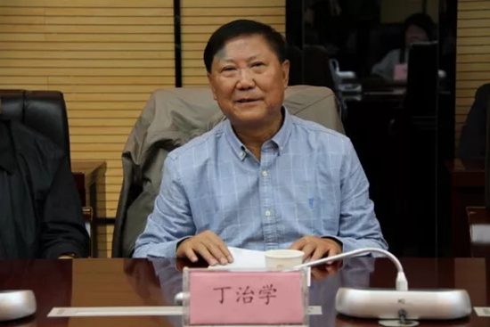 （民政廳養老專題稿）貴州省民政廳召開退休老同志情況通報座談會
