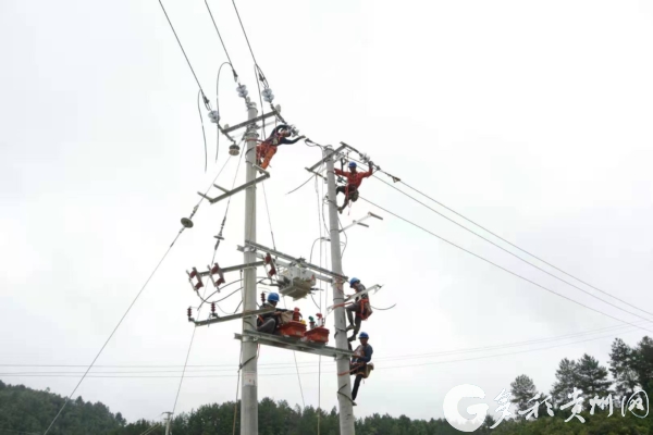 安順紫雲供電局為國慶中秋保供電工作備足“功課”