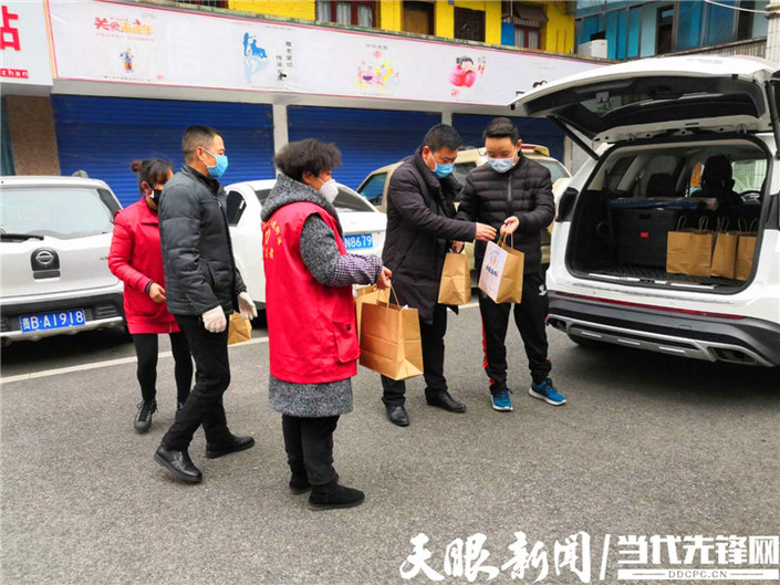 （社會）李淵：他把黨員的光輝化作成一道暖心的菜肴