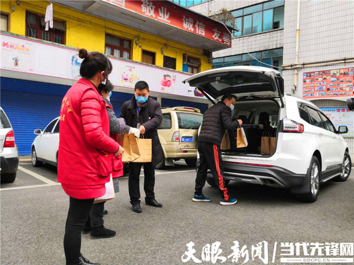 （社會）李淵：他把黨員的光輝化作成一道暖心的菜肴