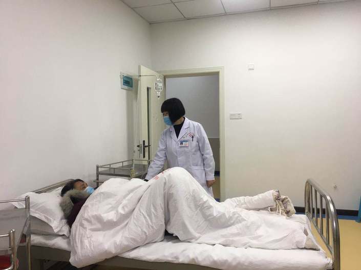 （社會）關嶺人大代表熊華萍：群眾健康的“守護者”