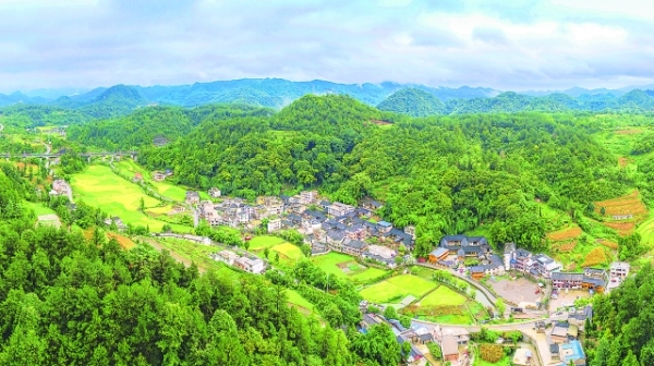 （中首）讓“花園之城”開出絢麗之花 ——烏當區加快推進旅遊産業化發展走筆