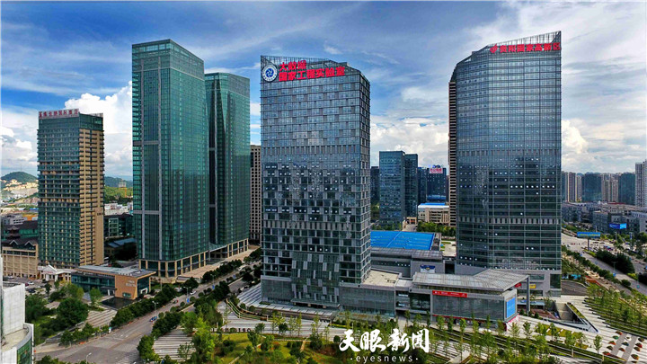 （要聞）乾興平署名文章：做深做實“四個強化”“四個融合” 堅定不移把大數據戰略行動向縱深推進