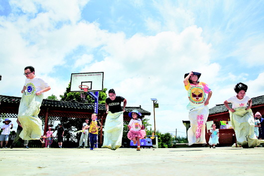 貴州貴陽：鄉村旅遊客似雲來