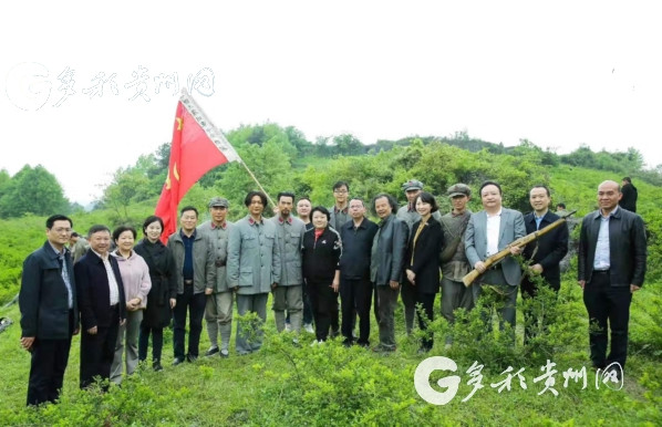 救亡圖存是偉大轉折的奮鬥目標——專訪電視劇《偉大的轉折》總導演李偉