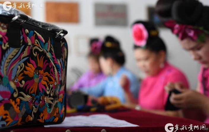 （社會、客戶端貴州帶圖列表、移動版）貴州3縣上榜！全國電子商務進農村綜合示範縣名單公佈