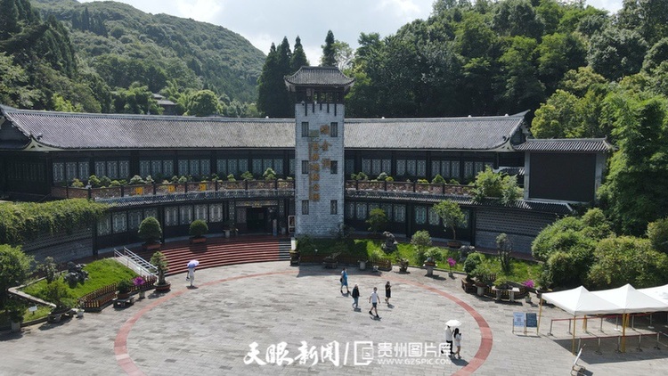 織金洞：極具科普價值的世界地質公園
