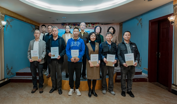 （供稿）貴州六盤水“愛上涼都M檔”攝影群舉行競技賽頒獎暨攝影交流活動_fororder_b012ae016bf89c27f4bab2f11befc9b