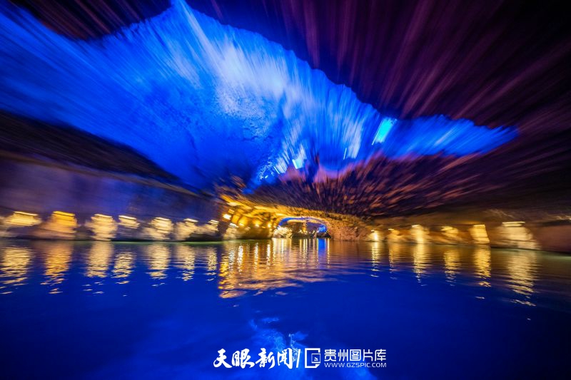 貴州畢節：岩溶“博物館” 多彩九洞天