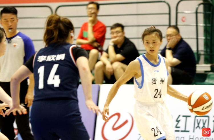 全國亞軍！銅仁女籃光榮凱旋