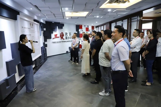 “天下商會進涼都”活動在六盤水市舉行  共尋商機謀發展_fororder_涼都2