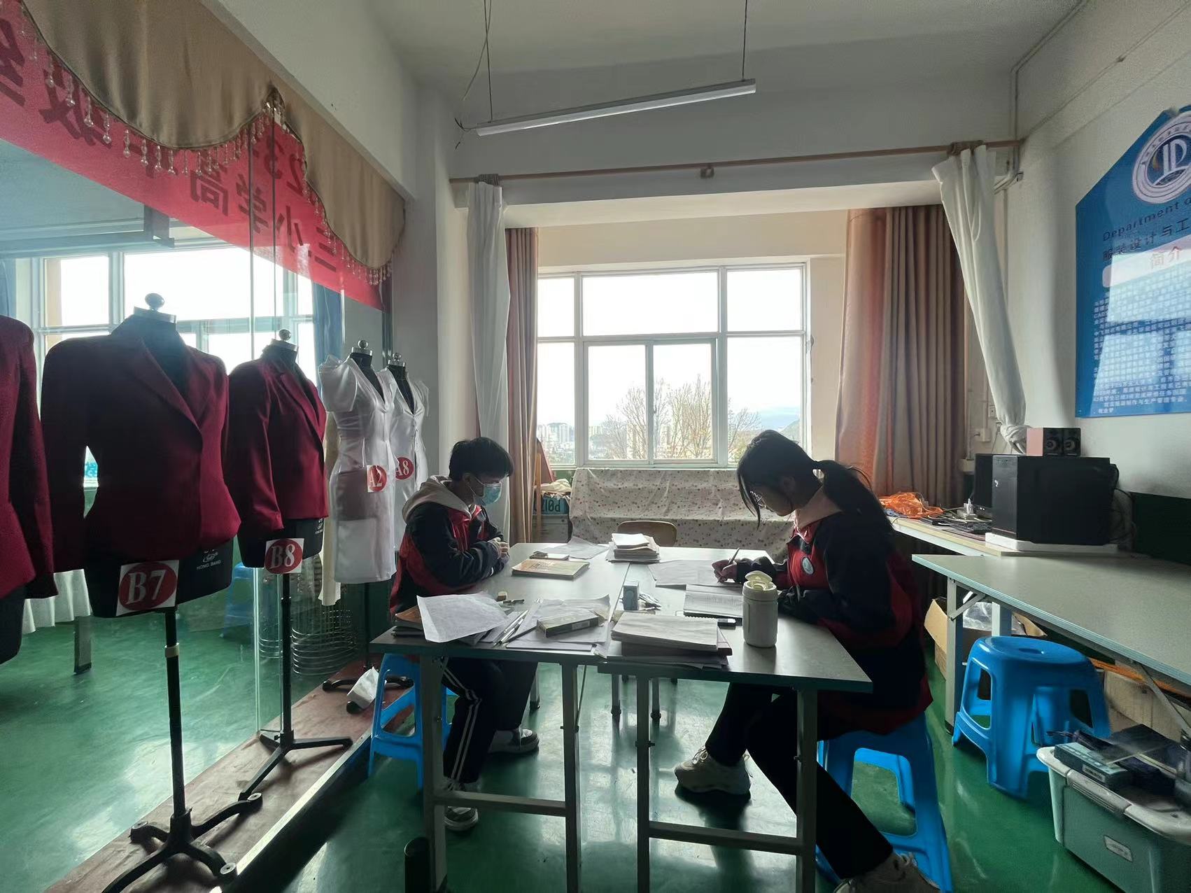 技能出華彩 青春亦有夢——盤州市職業技術學校見聞