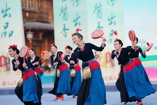 第六屆茅臺王子杯全國廣場舞總決賽在貴州榕江舉行 都勻代表隊奪冠_fororder_廣場舞2