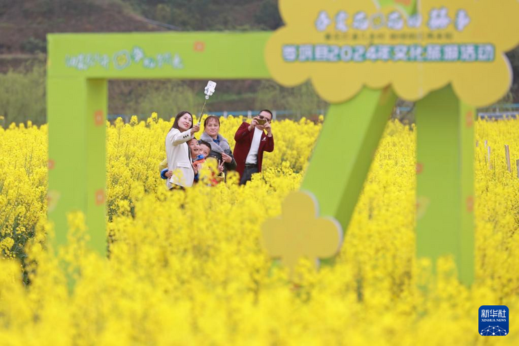 貴州：二月湖水清 家家春鳥鳴