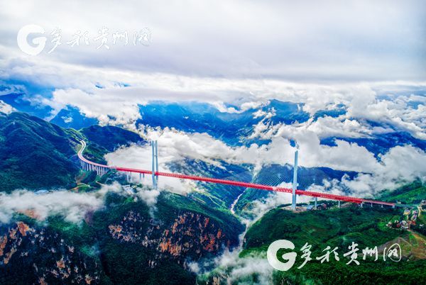 （旅遊、社會）厲害了！CNN各頻道滾動播出 貴州再次征服"歪果仁"
