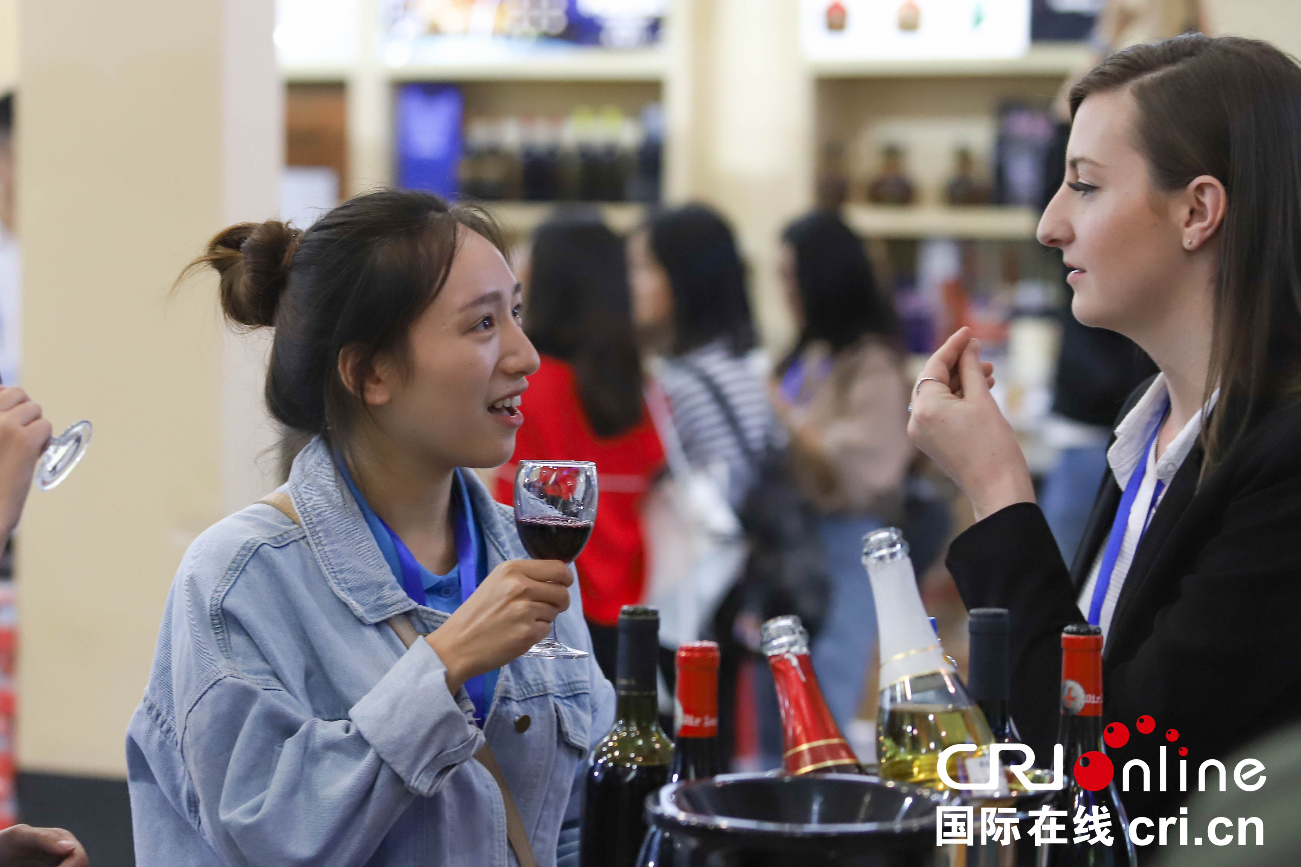 國際各類名酒亮相第八屆酒博會