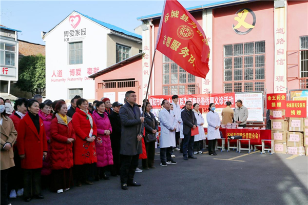 湖北谷城：組建志願隊伍 為僑健康服務