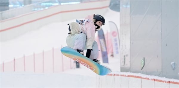 甘露山國際滑雪場開業 武漢掘金冰雪經濟