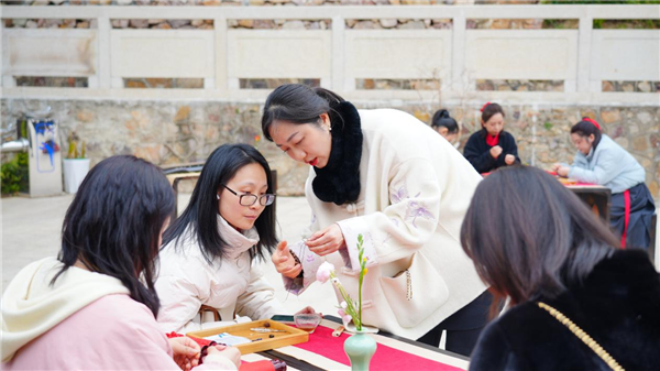 迎三八婦女節 武水集團在古琴臺舉辦“既濟書苑”女職工國學活動_fororder_圖片9